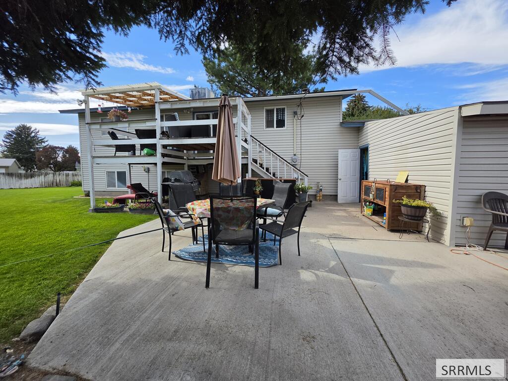 527 Boyd Property Photo 9