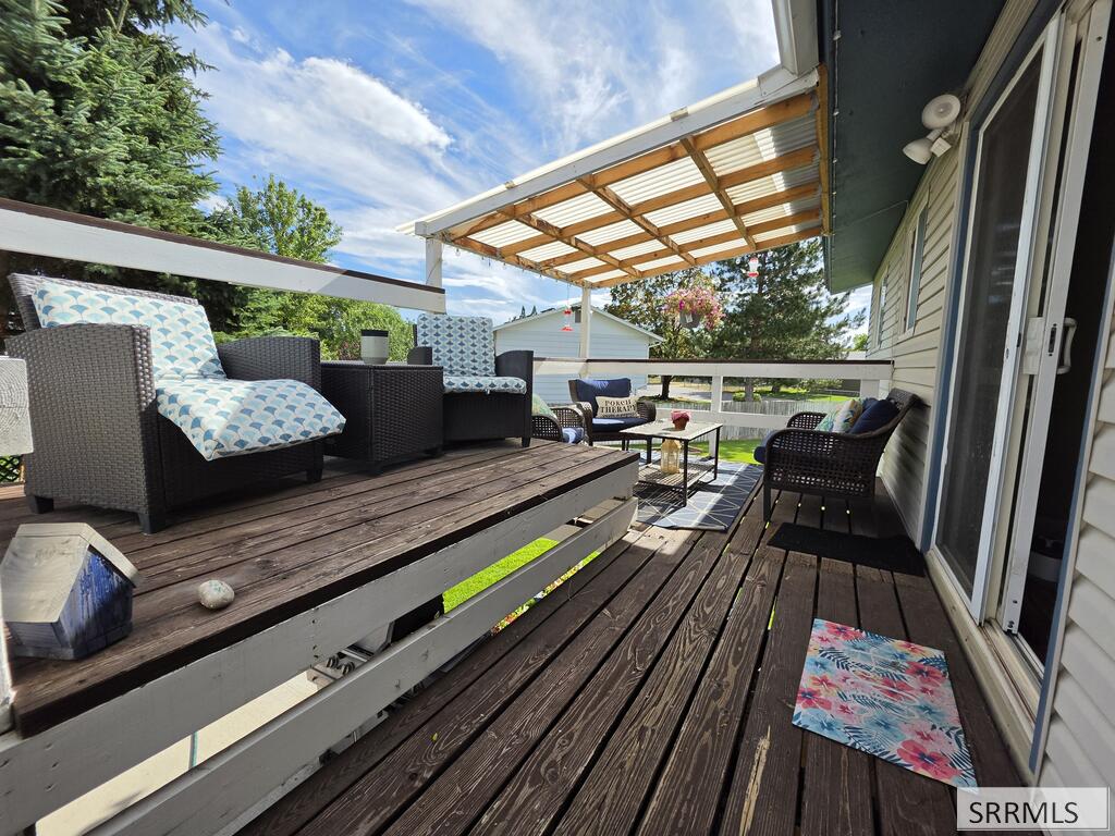 527 Boyd Property Photo 10