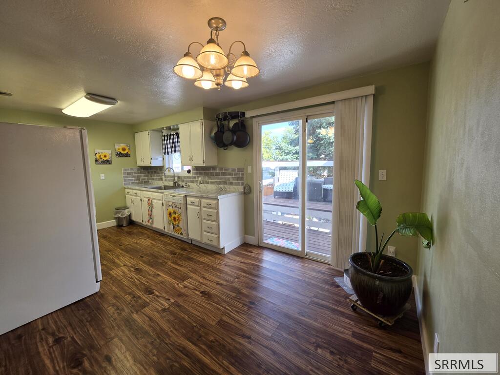 527 Boyd Property Photo 25
