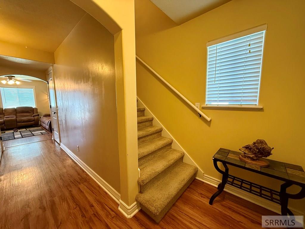 3702 E Pearce Drive Property Photo 3