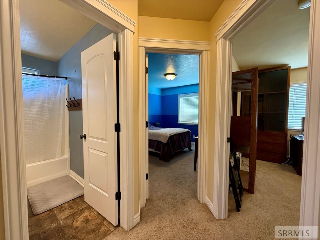 3702 E Pearce Drive Property Photo 5