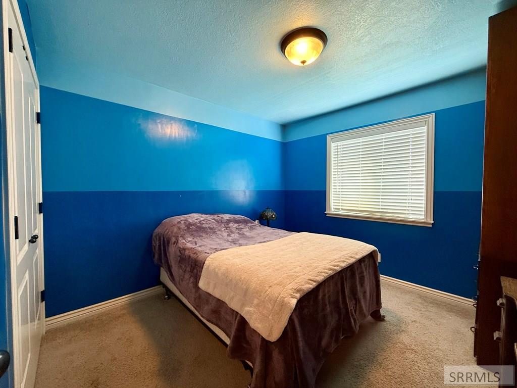 3702 E Pearce Drive Property Photo 8