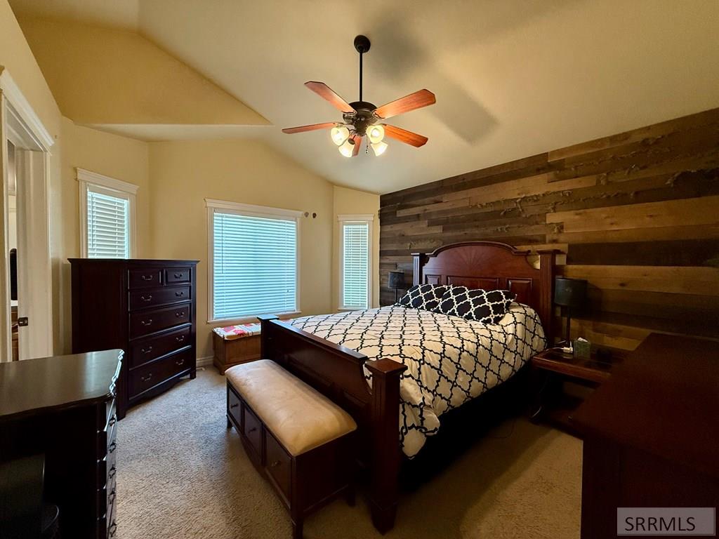 3702 E Pearce Drive Property Photo 10