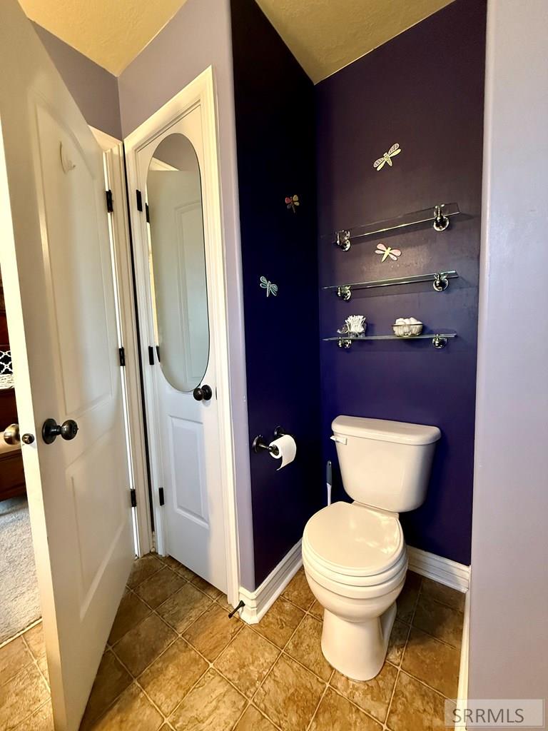 3702 E Pearce Drive Property Photo 12