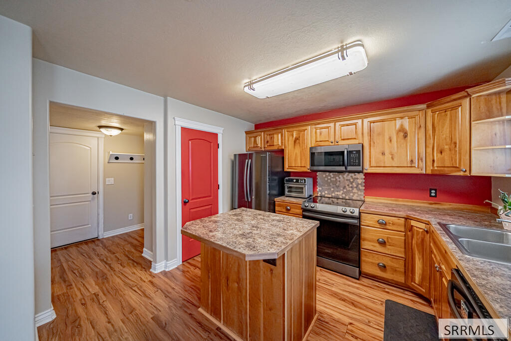 3702 E Pearce Drive Property Photo 14