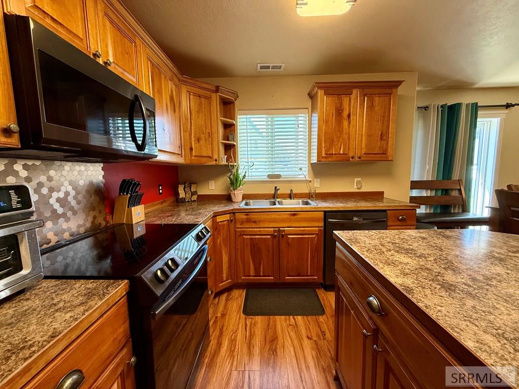 3702 E Pearce Drive Property Photo 26