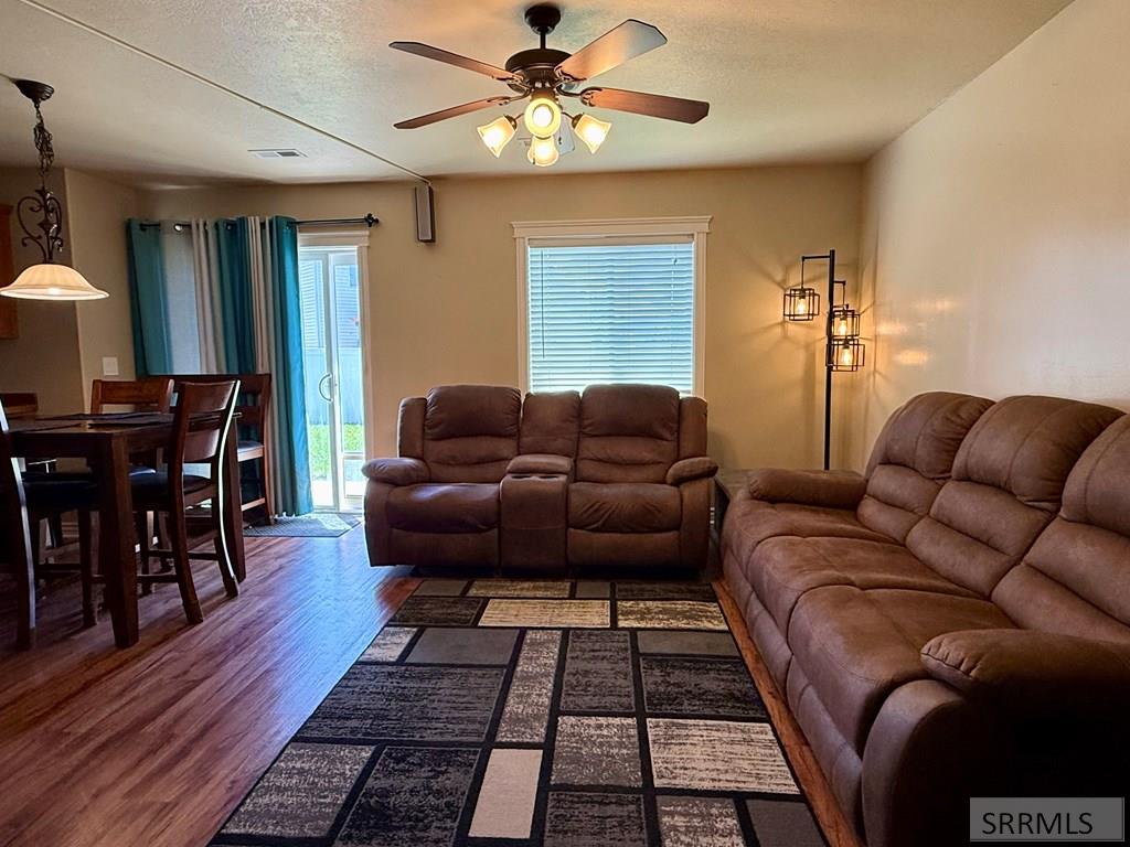 3702 E Pearce Drive Property Photo 32