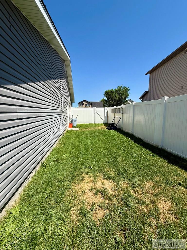 3702 E Pearce Drive Property Photo 34
