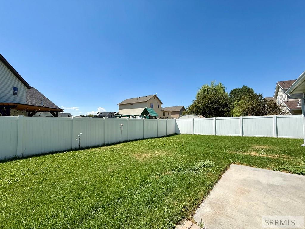 3702 E Pearce Drive Property Photo 35