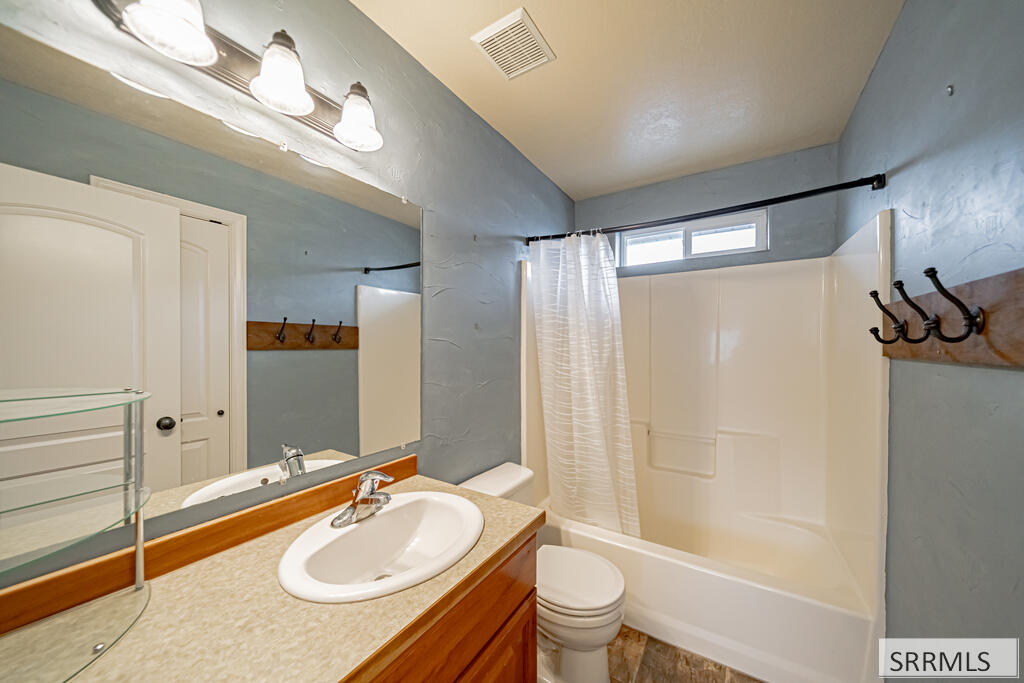 3702 E Pearce Drive Property Photo 36