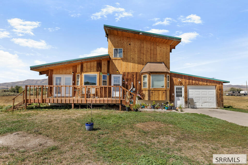 1493 E Jensen Road Property Photo 1