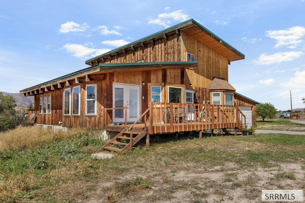 1493 E Jensen Road Property Photo 3