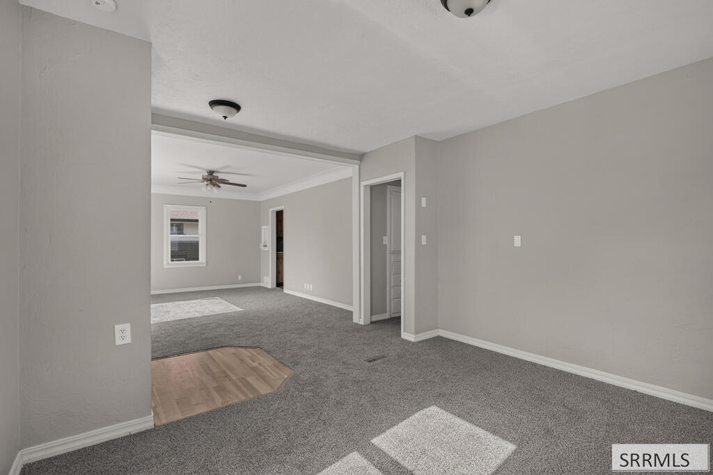 957 S Shilling Avenue Property Photo 12