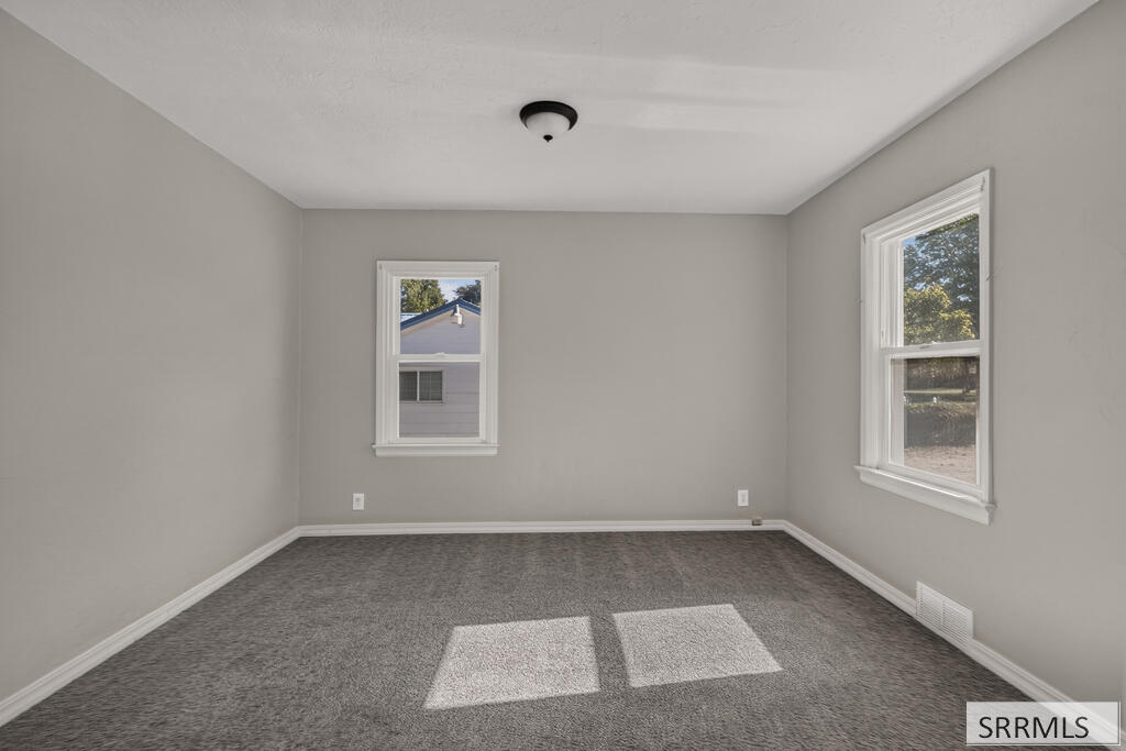 957 S Shilling Avenue Property Photo 29