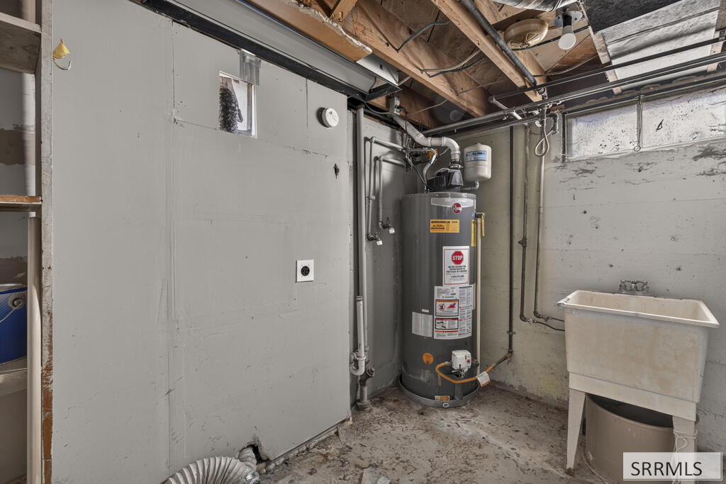 957 S Shilling Avenue Property Photo 32