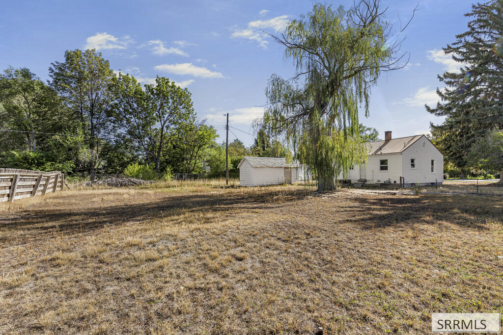 957 S Shilling Avenue Property Photo 38