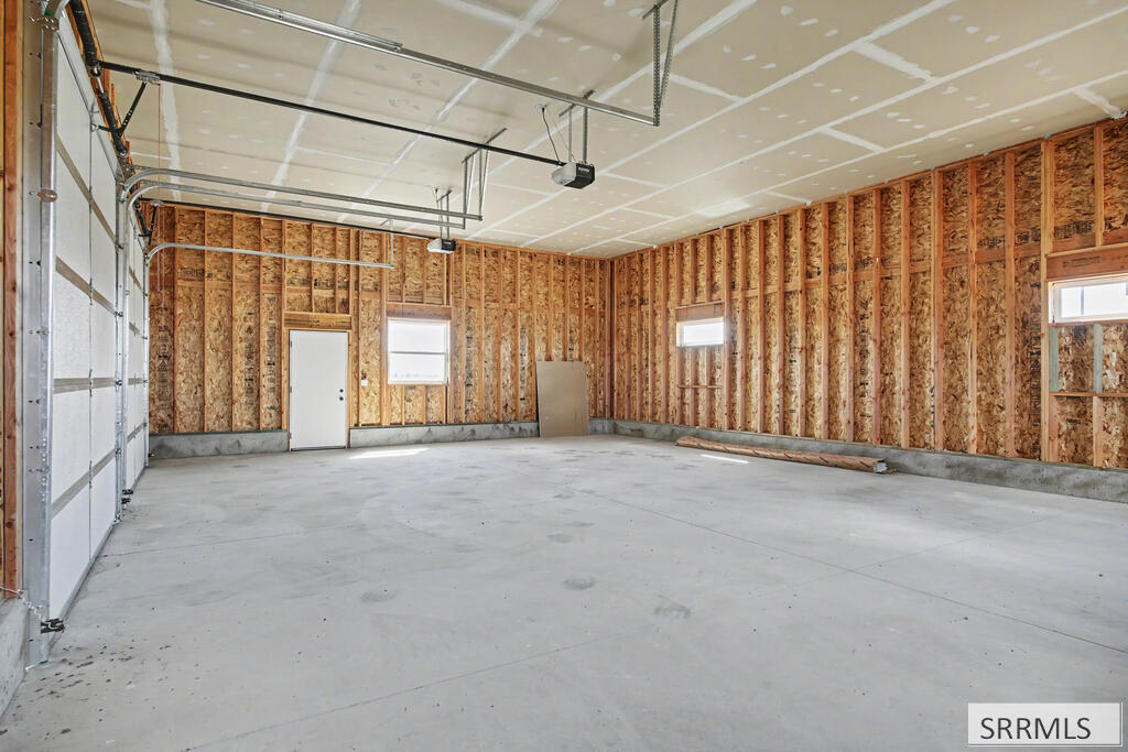 4343 W 1000 S Property Photo 5