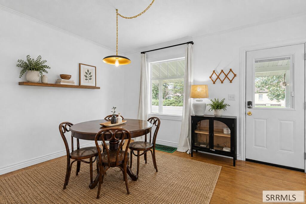 532 W 4 N Property Photo 8