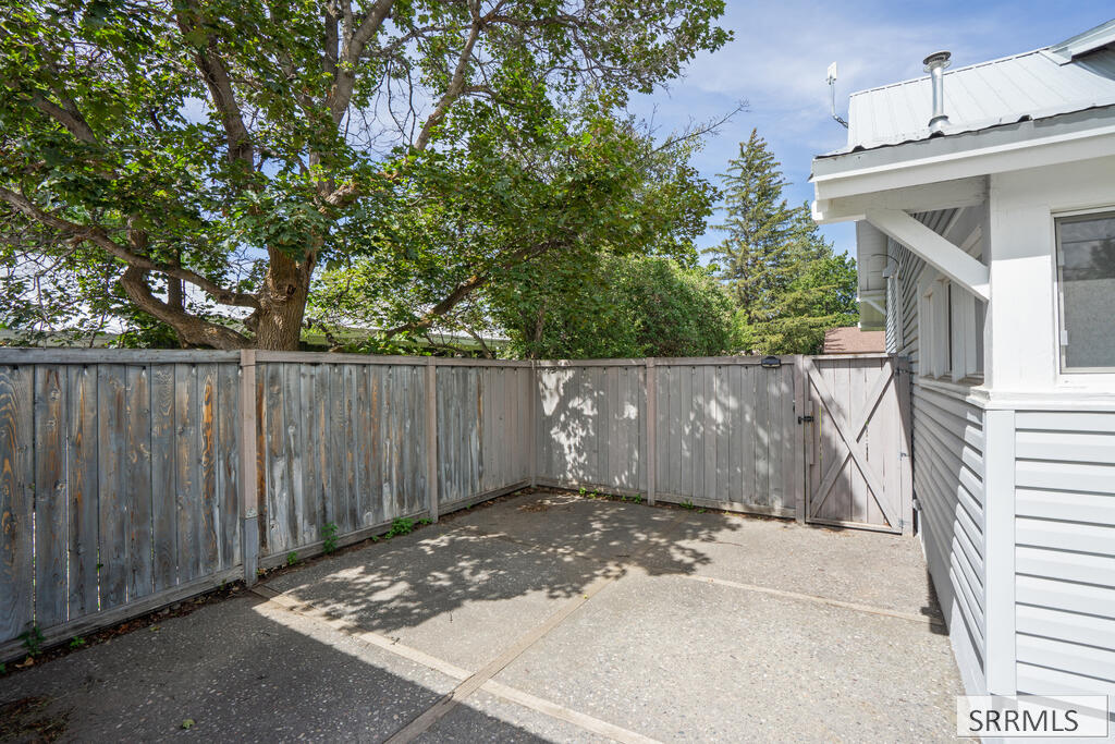 532 W 4 N Property Photo 50