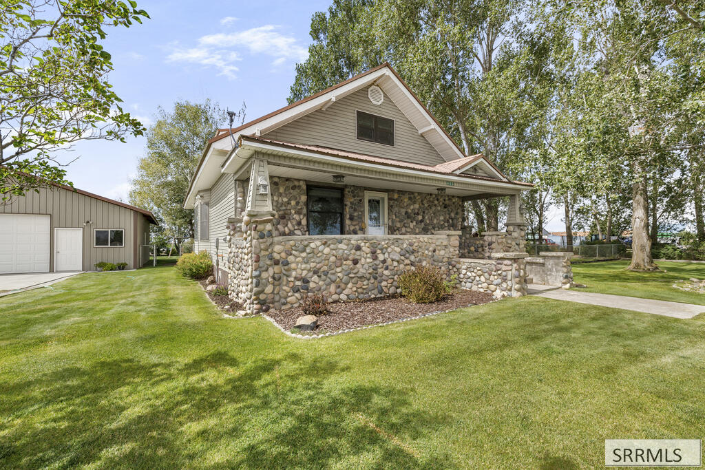 455 N 1800 E Property Photo 3