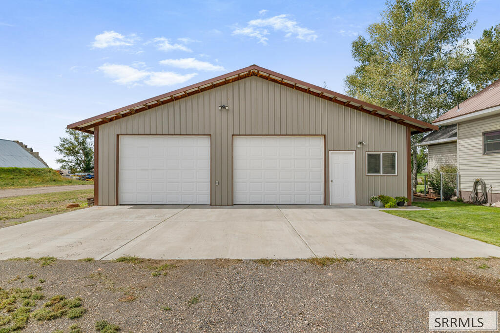 455 N 1800 E Property Photo 4