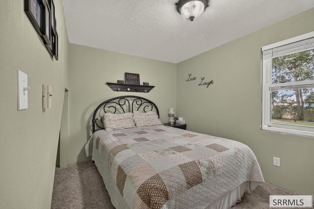 455 N 1800 E Property Photo 18