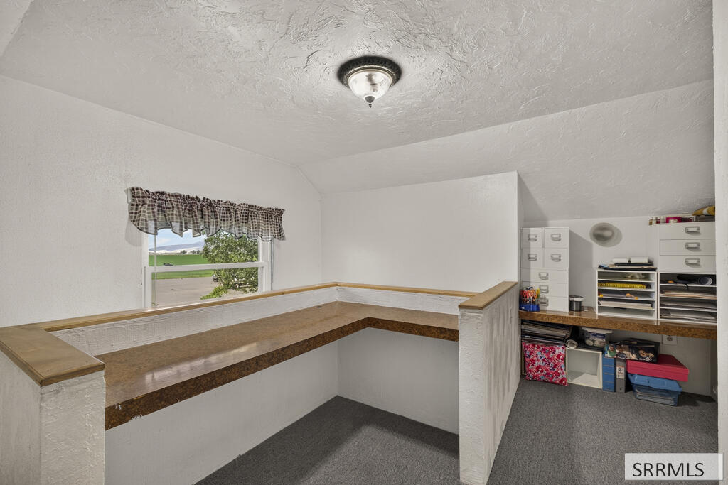 455 N 1800 E Property Photo 20