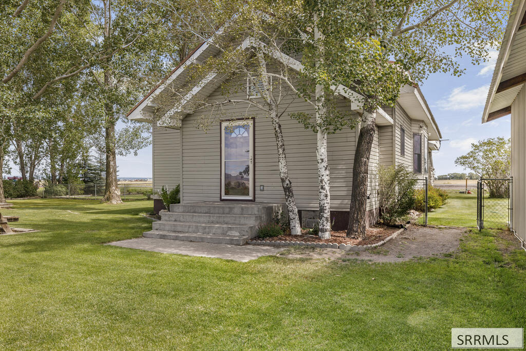 455 N 1800 E Property Photo 29
