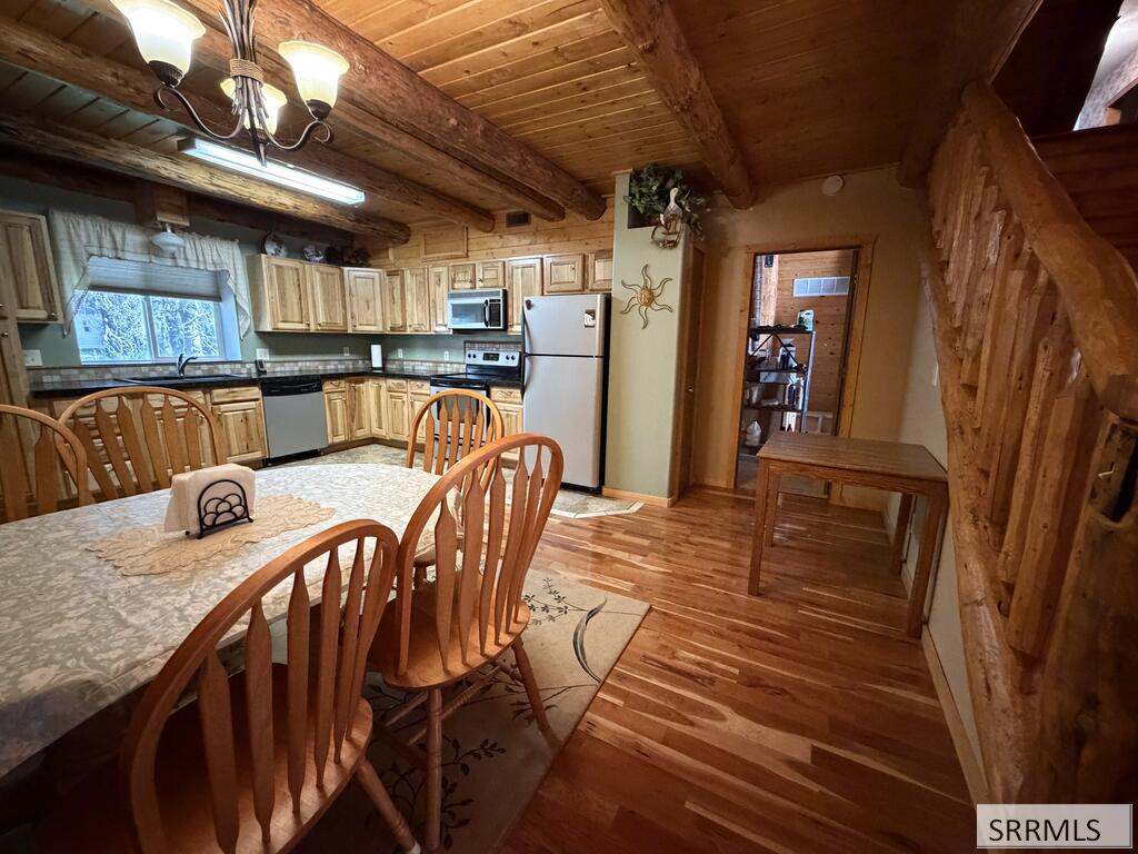 3619 Bills Loop South Road Property Photo 3