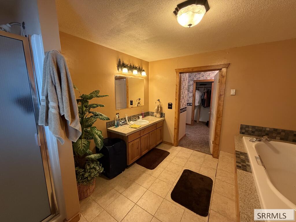 3619 Bills Loop South Road Property Photo 20