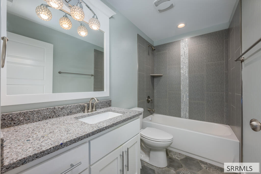 4802 Porter Drive Property Photo 7