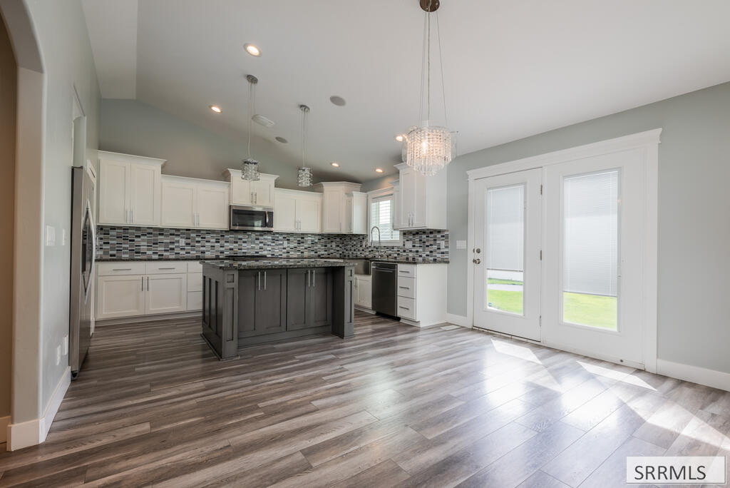 4802 Porter Drive Property Photo 14