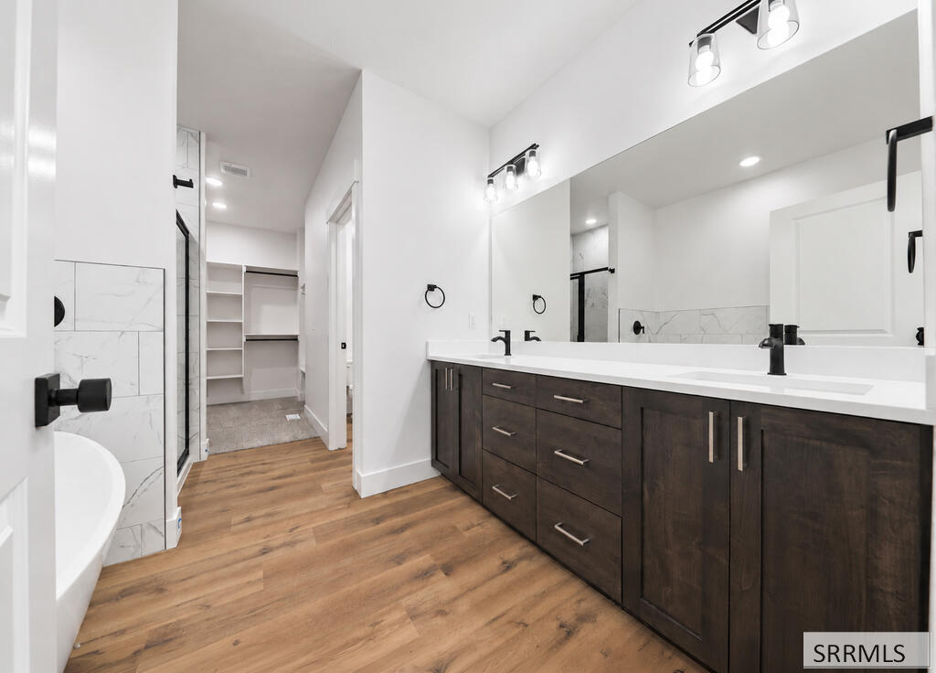 532 Austin Avenue Property Photo 33