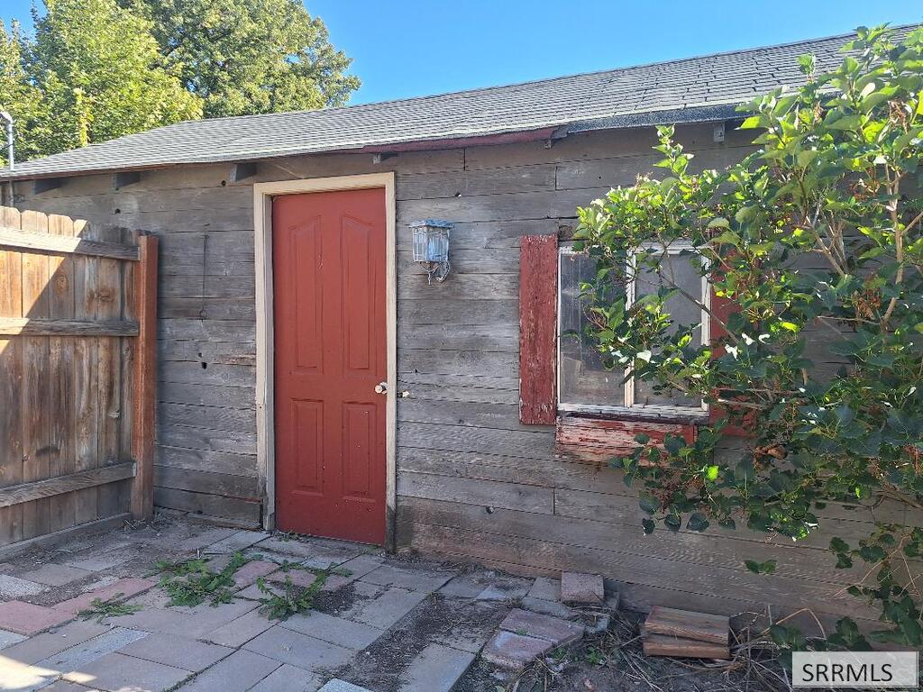 823 Randolph Ave Property Photo 4