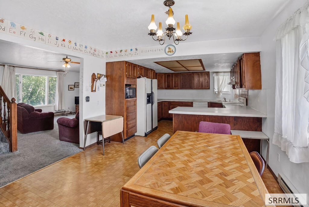 360 Autumn Way Property Photo 12