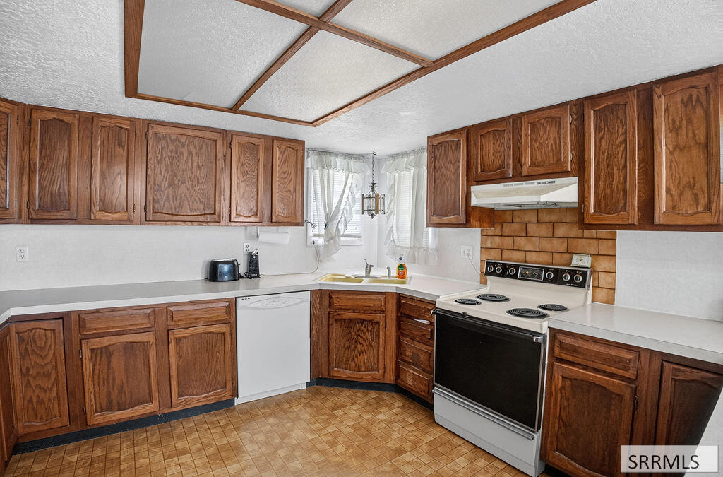 360 Autumn Way Property Photo 15