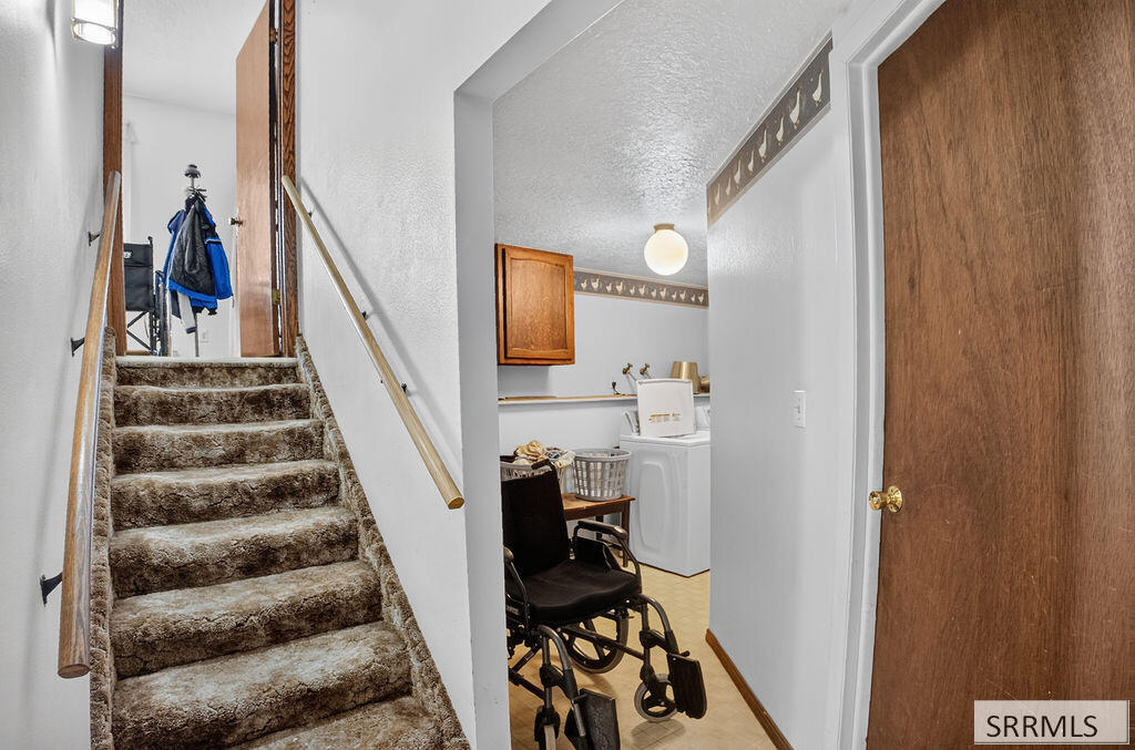 360 Autumn Way Property Photo 30