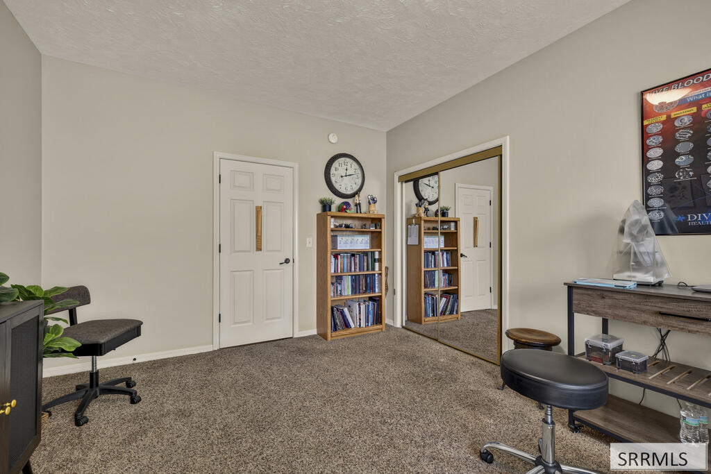 1253 Arrow Point Lane Property Photo 33