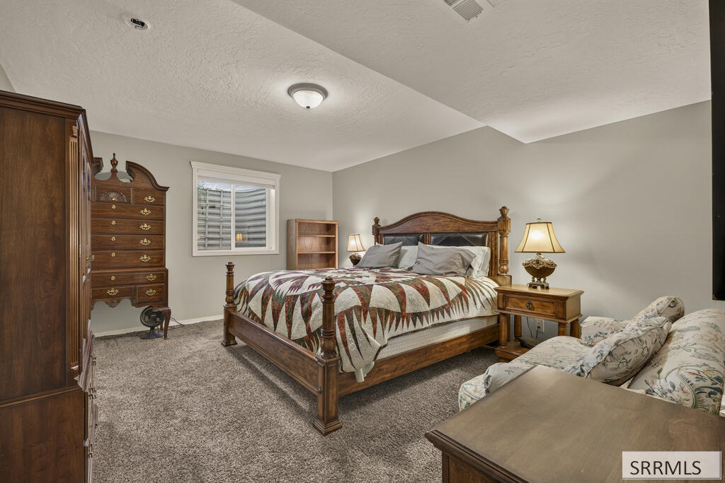 1253 Arrow Point Lane Property Photo 45