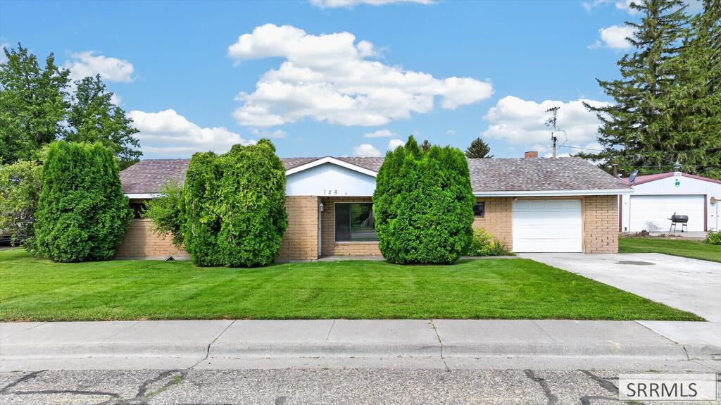 726 Curtis Street Property Photo 1