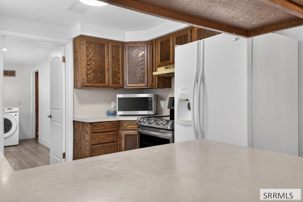 726 Curtis Street Property Photo 15