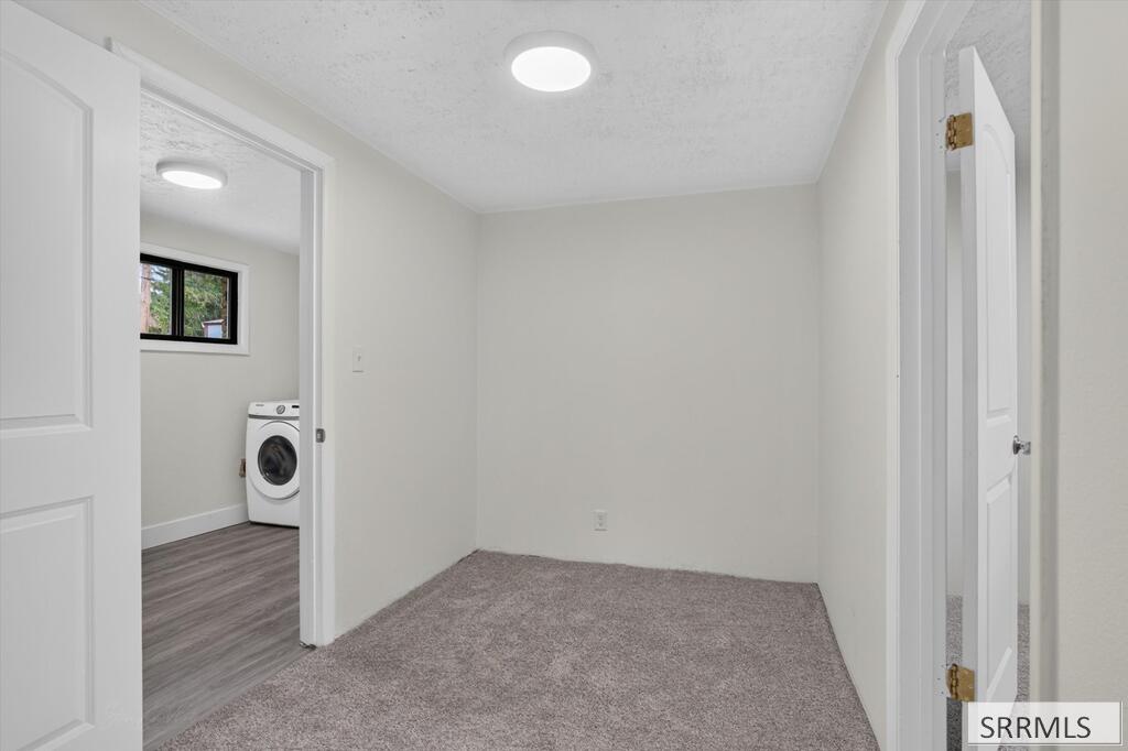 726 Curtis Street Property Photo 30