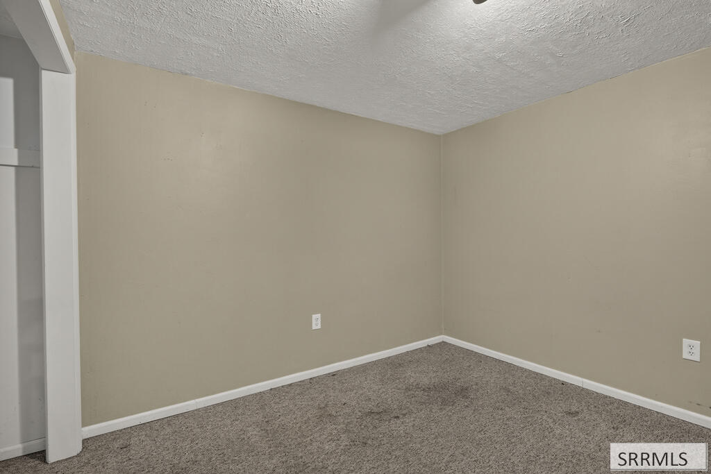 344 Alexander Blvd Property Photo 31