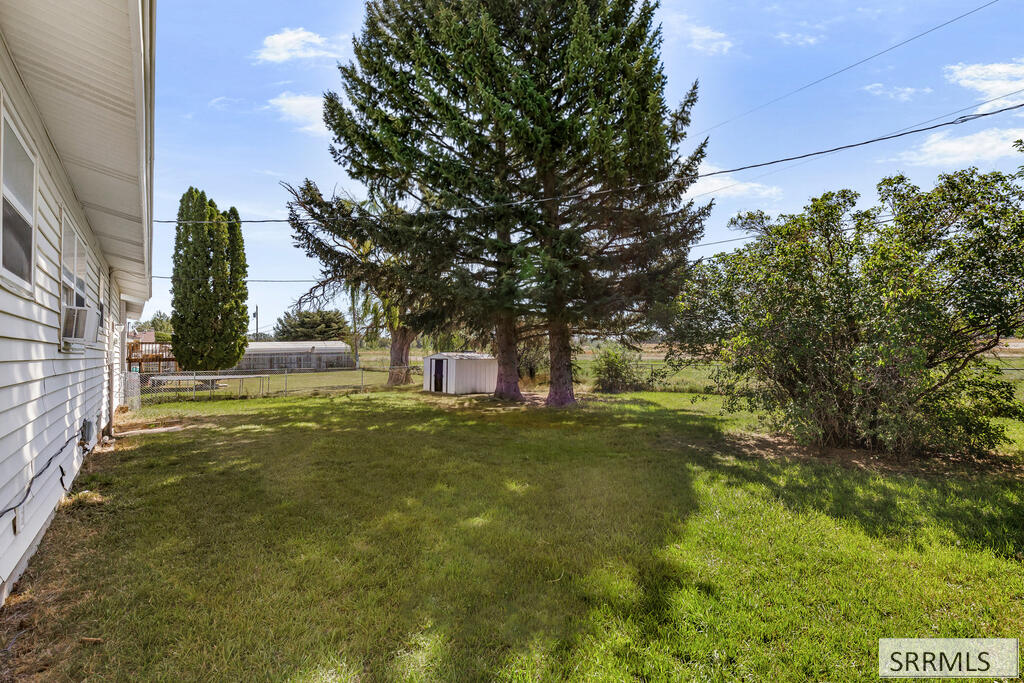344 Alexander Blvd Property Photo 41