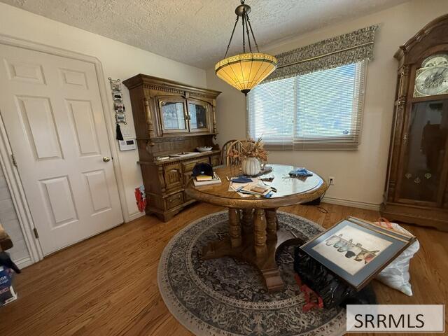 2333 Ada St Property Photo 5
