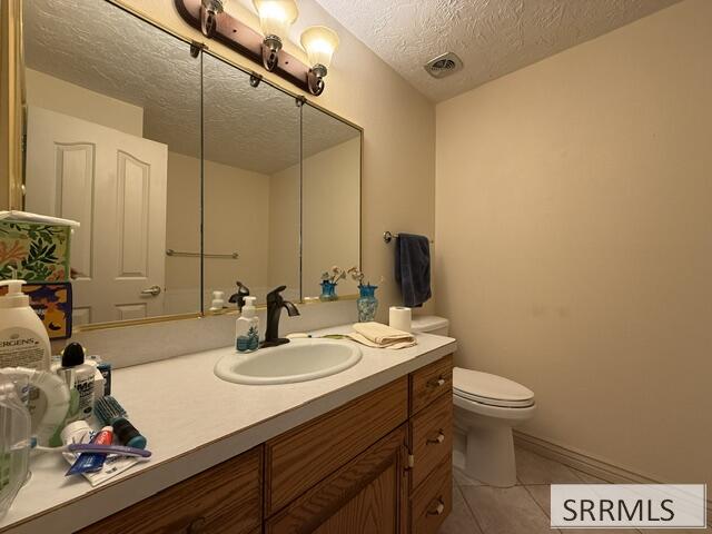 2333 Ada St Property Photo 10