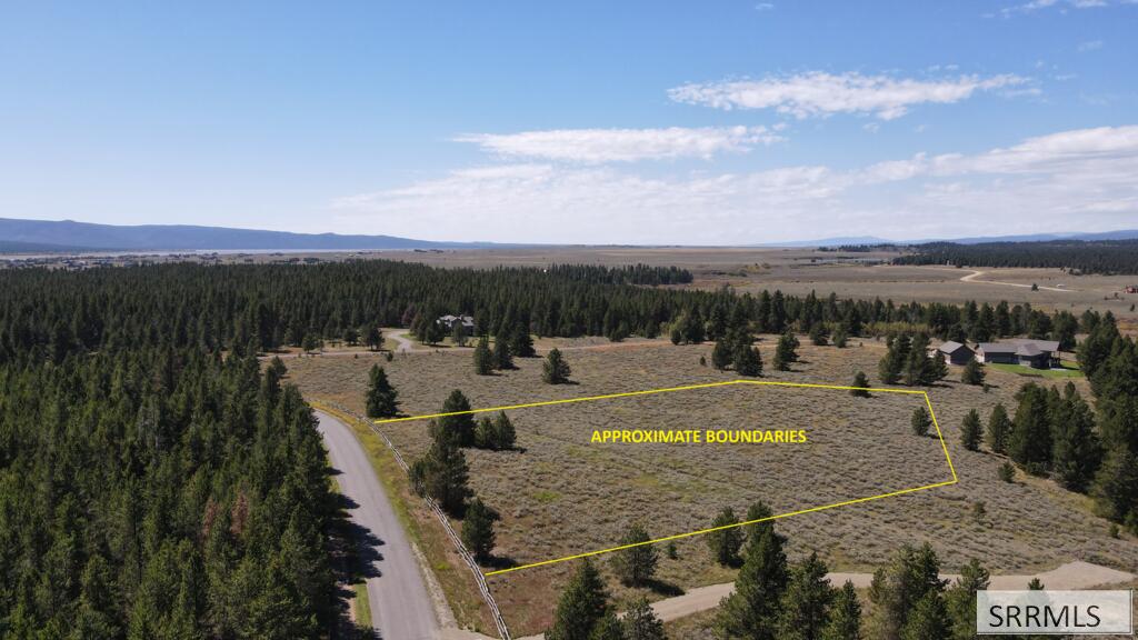 3935 Cowan Road Property Photo 1