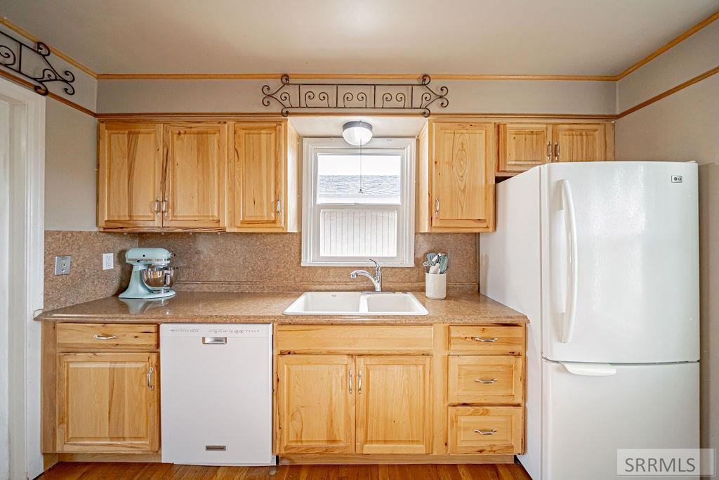 675 N 2880 E Property Photo 9