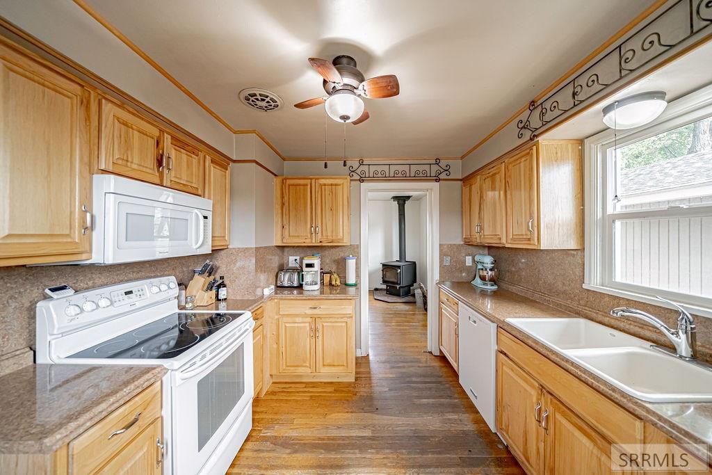 675 N 2880 E Property Photo 10