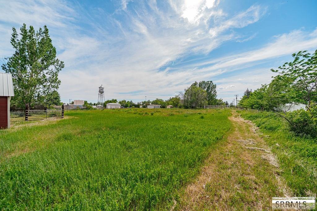 675 N 2880 E Property Photo 25